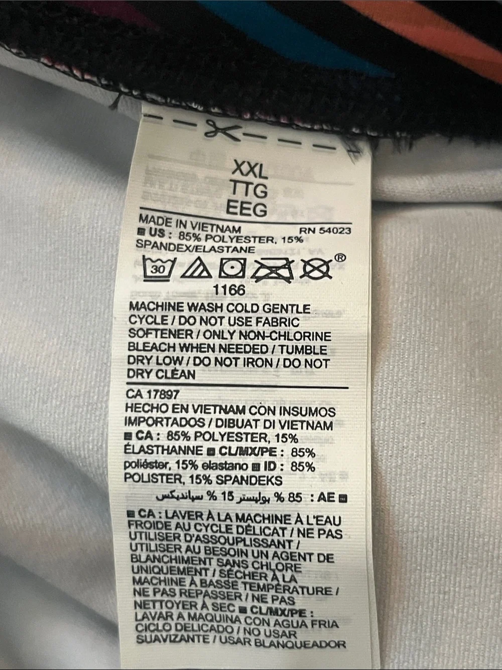 Old Navy Active Criss Cross Stripes Crop Leggings - Picture 4 of 5